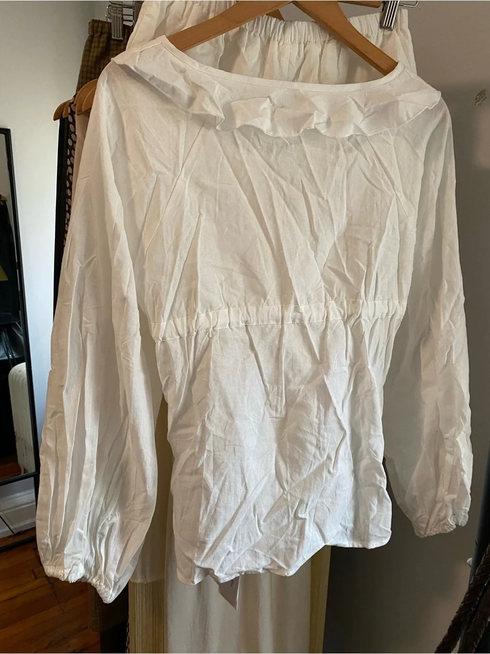 Commense White Ruffled V-Neck Drawstring Blouse Set - Picture 4 of 8